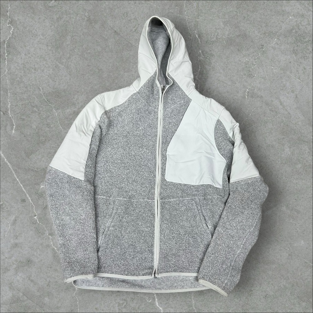 Lululemon Jacket Mens Large Grey
M3BRPS Tundra Trek Full Zip Hooded
Cozy EUC